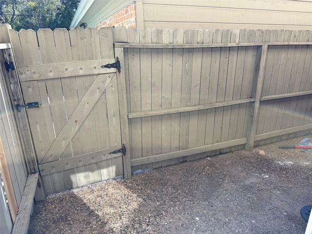 515 Tallowood Road 4, Houston, TX 77024