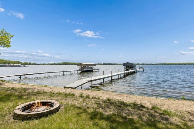16940 Elmore Way, Faribault, MN 55021