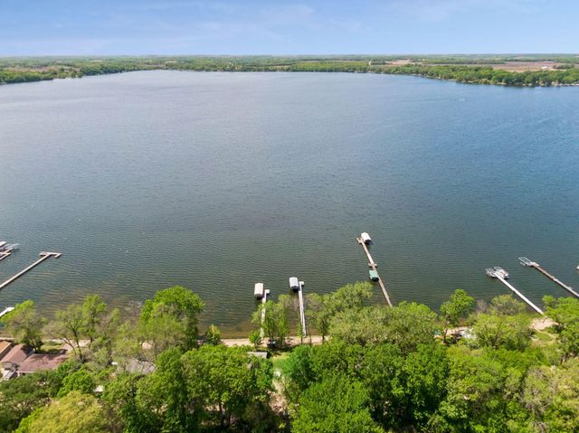 16940 Elmore Way, Faribault, MN 55021