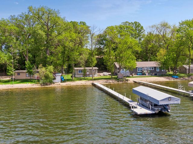 16940 Elmore Way, Faribault, MN 55021