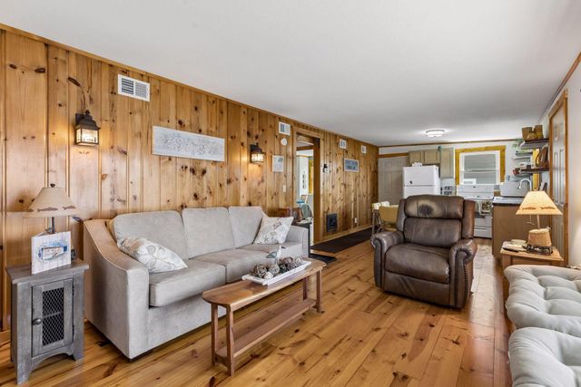 16940 Elmore Way, Faribault, MN 55021