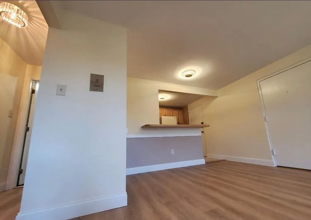 A2 Colonial Dr 10, Andover, MA 01810