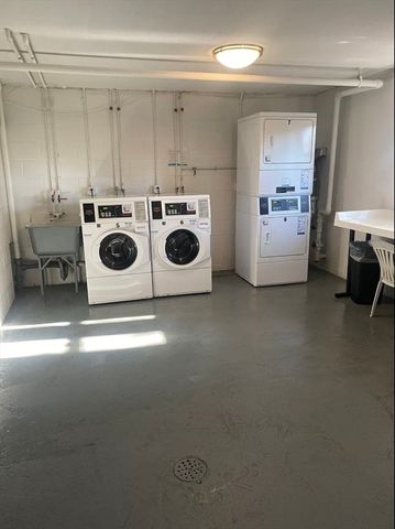 A2 Colonial Dr 10, Andover, MA 01810