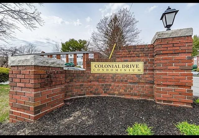 A2 Colonial Dr 10, Andover, MA 01810