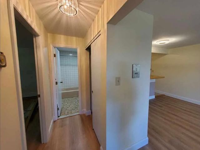 A2 Colonial Dr 10, Andover, MA 01810