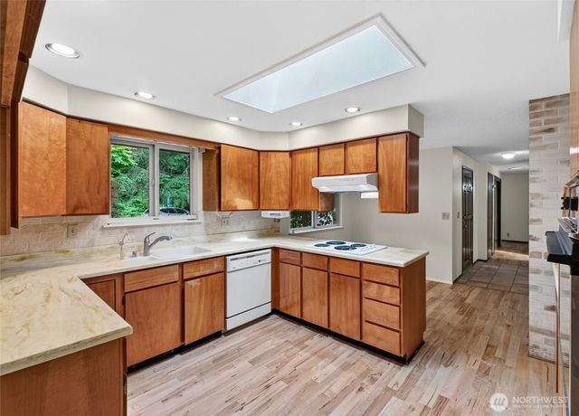 10511 Moller Drive NW, Gig Harbor, WA 98332