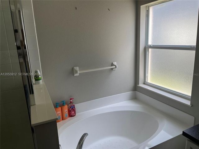 189 Emeraldview Avenue, Davenport, FL 33897