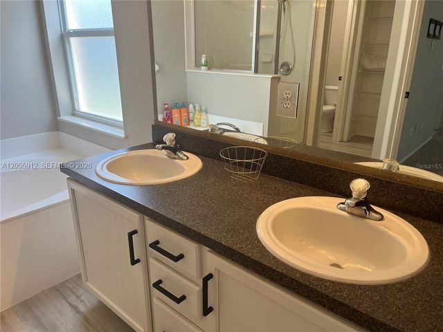 189 Emeraldview Avenue, Davenport, FL 33897