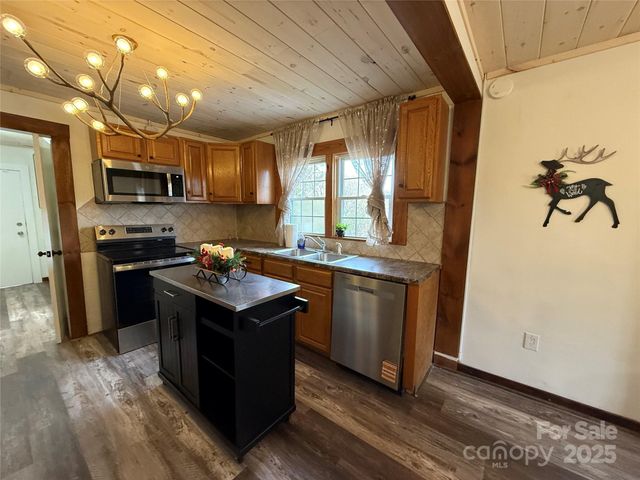 312 Causby Road, Morganton, NC 28655