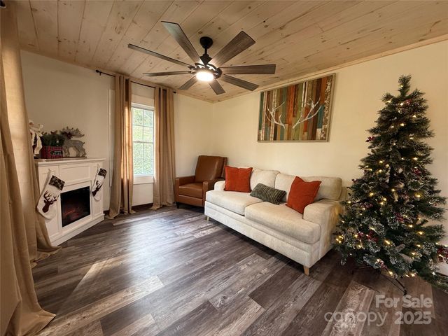 312 Causby Road, Morganton, NC 28655