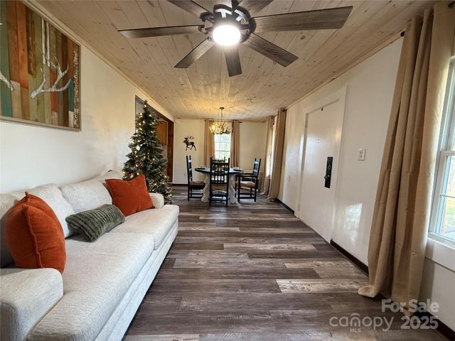 312 Causby Road, Morganton, NC 28655