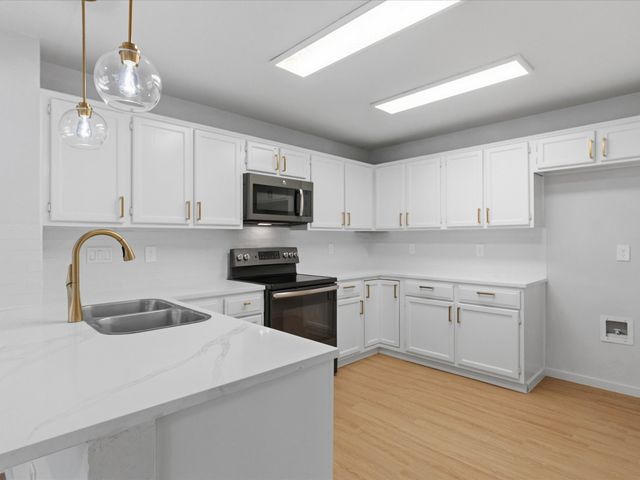 2906 Sunset Point Lane, Carrollton, TX 75007