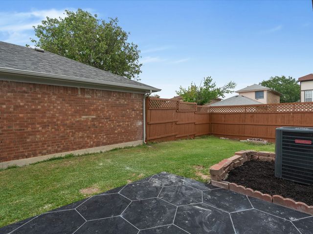 2906 Sunset Point Lane, Carrollton, TX 75007