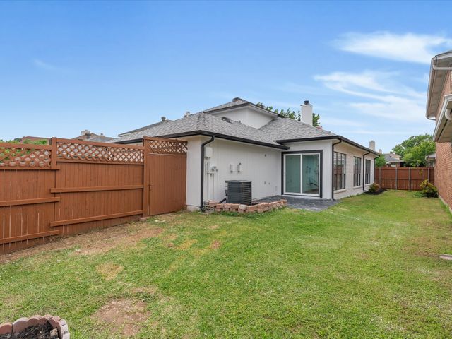 2906 Sunset Point Lane, Carrollton, TX 75007