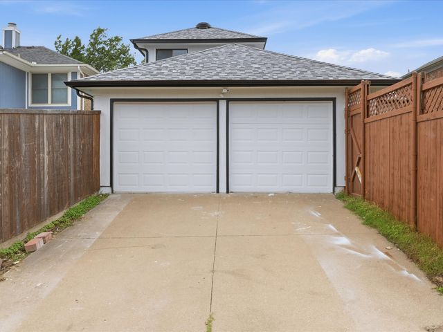 2906 Sunset Point Lane, Carrollton, TX 75007