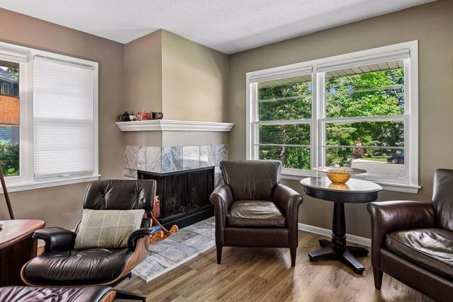 3921 Minnewashta Court, Chanhassen, MN 55331