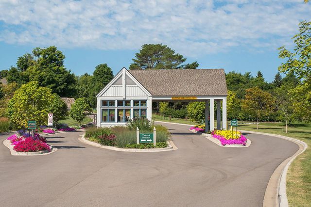 3921 Minnewashta Court, Chanhassen, MN 55331