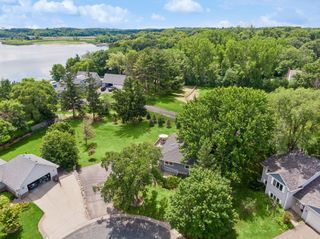3921 Minnewashta Court, Chanhassen, MN 55331