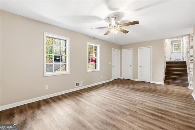 930 Kings Court, Woodstock, GA 30189