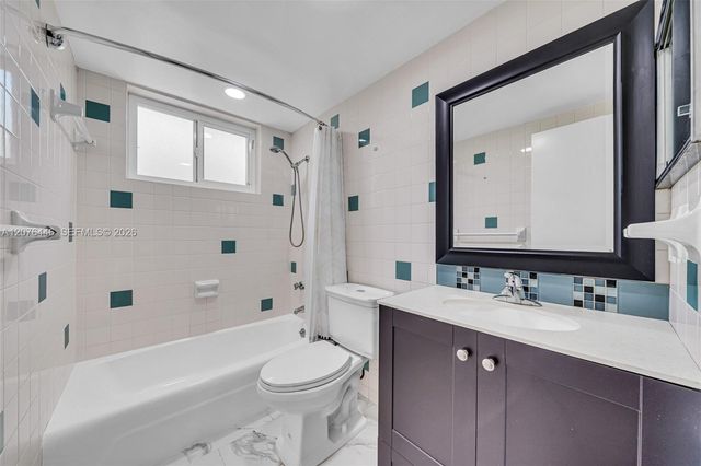 11600 SW 81st Road 11600, Pinecrest, FL 33156