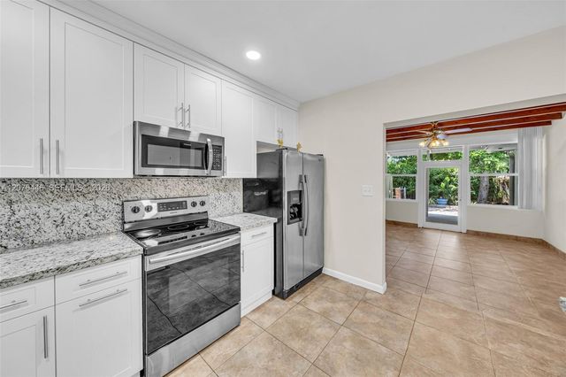 11600 SW 81st Road 11600, Pinecrest, FL 33156