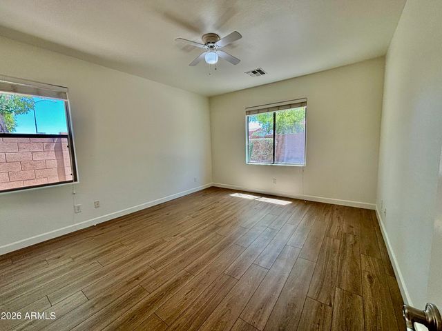 4111 W WINSTON Drive, Laveen, AZ 85339