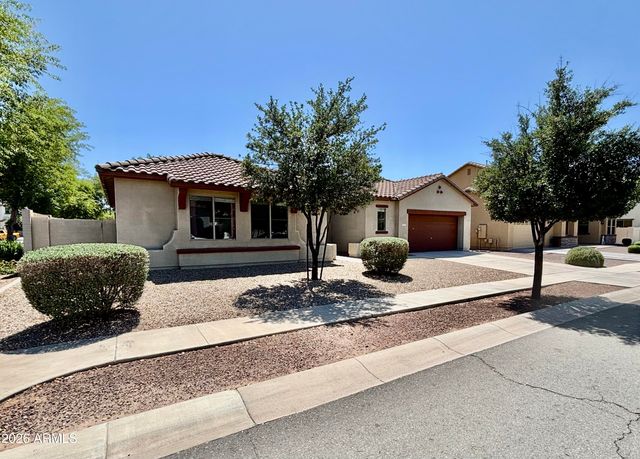 4111 W WINSTON Drive, Laveen, AZ 85339