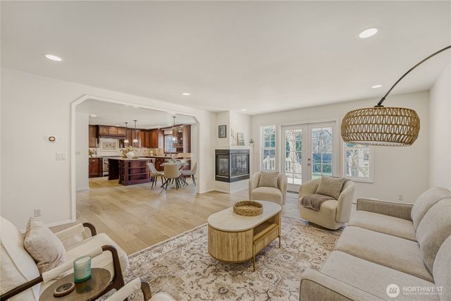 20119 208th Avenue SE, Renton, WA 98058