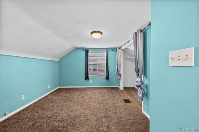 825 N Edison Avenue, Royal Oak, MI 48067