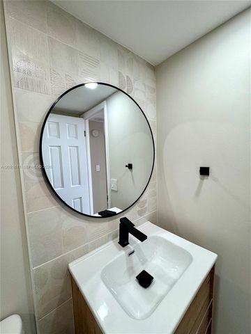 2851 NE 183rd St 1607E, Aventura, FL 33160