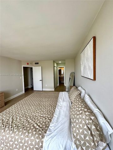 2851 NE 183rd St 1607E, Aventura, FL 33160