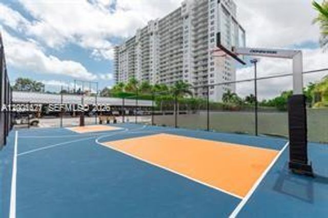 2851 NE 183rd St 1607E, Aventura, FL 33160