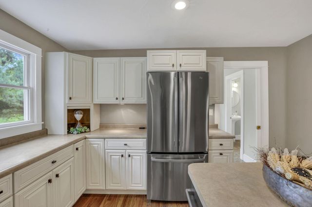 401 E Brooklyn Street, Gambier, OH 43022
