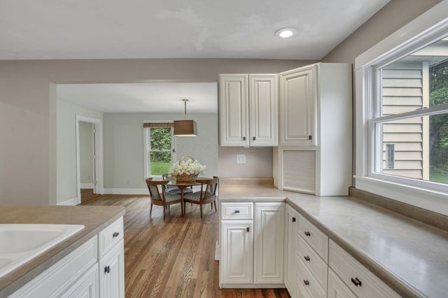 401 E Brooklyn Street, Gambier, OH 43022