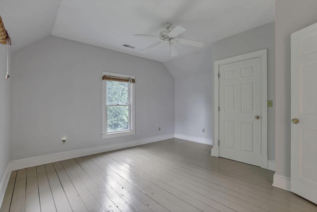 401 E Brooklyn Street, Gambier, OH 43022