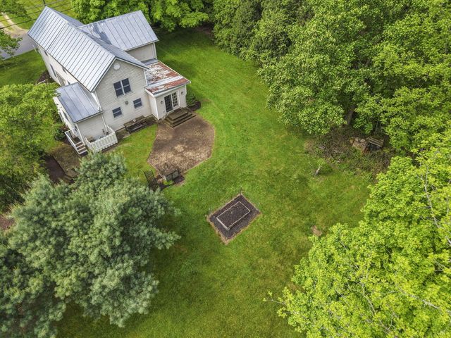 401 E Brooklyn Street, Gambier, OH 43022