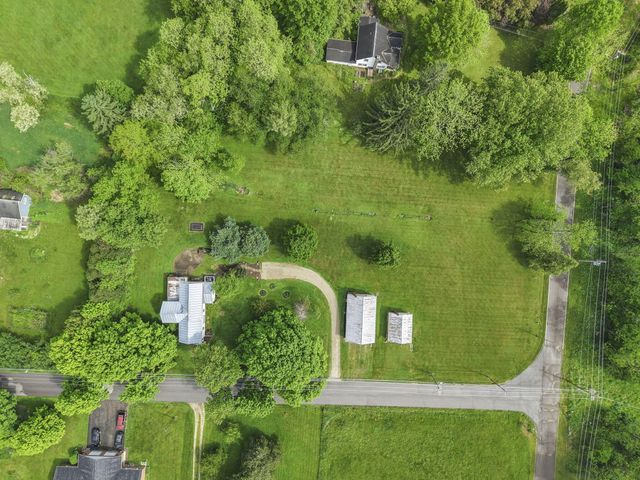 401 E Brooklyn Street, Gambier, OH 43022