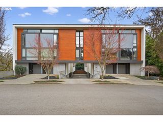 245 Sw MEADE St C3, Portland, OR 97201