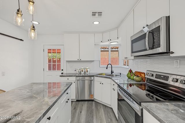 1307 W THOMAS Road, Phoenix, AZ 85013