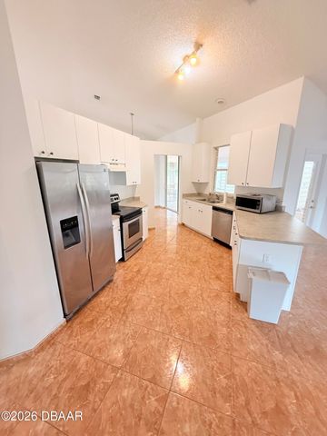 720 W Taylor Road W, Deland, FL 32720