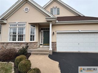 11 Stryker Road, Franklin, NJ 08873