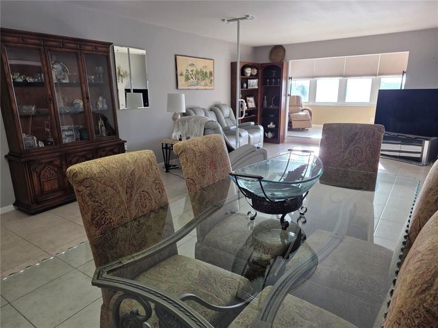 5130 BRITTANY DRIVE S 301, St Petersburg, FL 33715