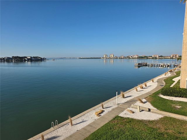 5130 BRITTANY DRIVE S 301, St Petersburg, FL 33715