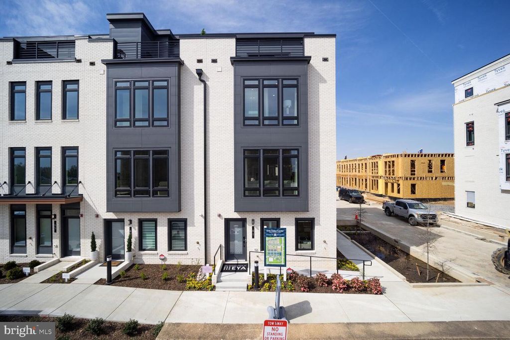 61 LOWER SERVICE CT NW #HOMESITE 908, Washington, DC 20001