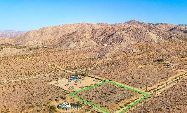 7645 La Contenta Road, Joshua Tree, CA 92252