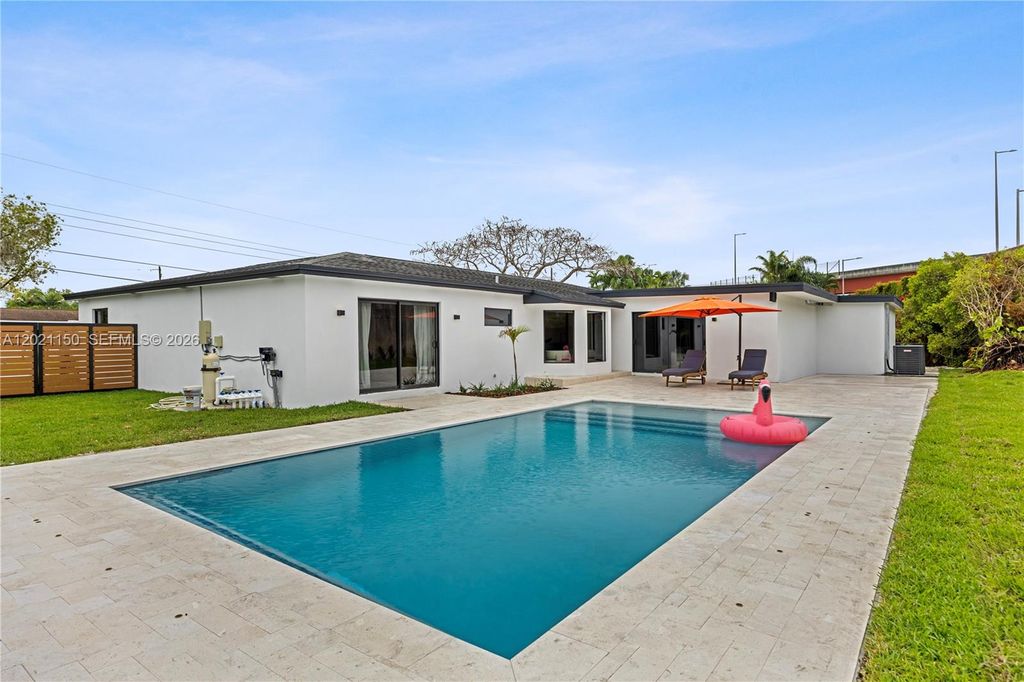 9261 SW 80th Terrace, Miami, FL 33173