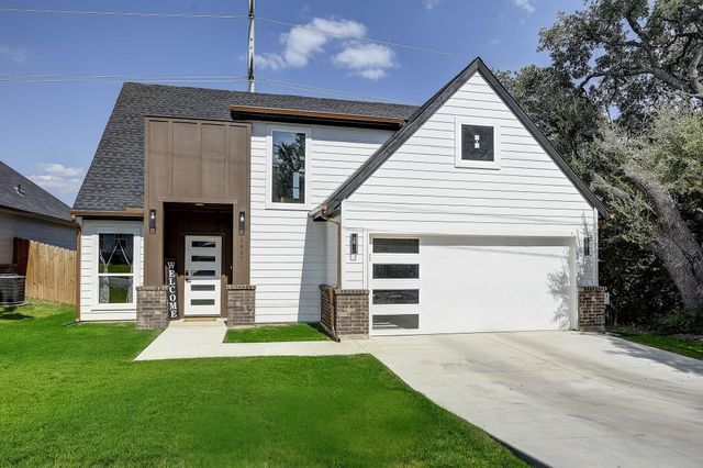 5807 Black Pine Circle, Granbury, TX 76048