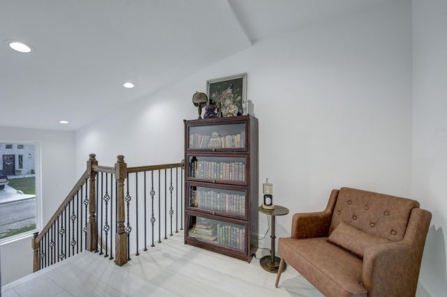 5807 Black Pine Circle, Granbury, TX 76048