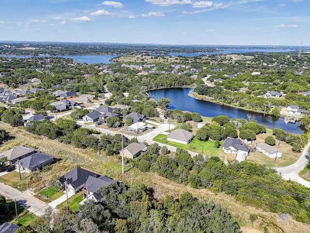 5807 Black Pine Circle, Granbury, TX 76048