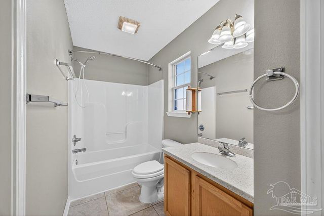 6437 Sarasota St, Pensacola, FL 32526